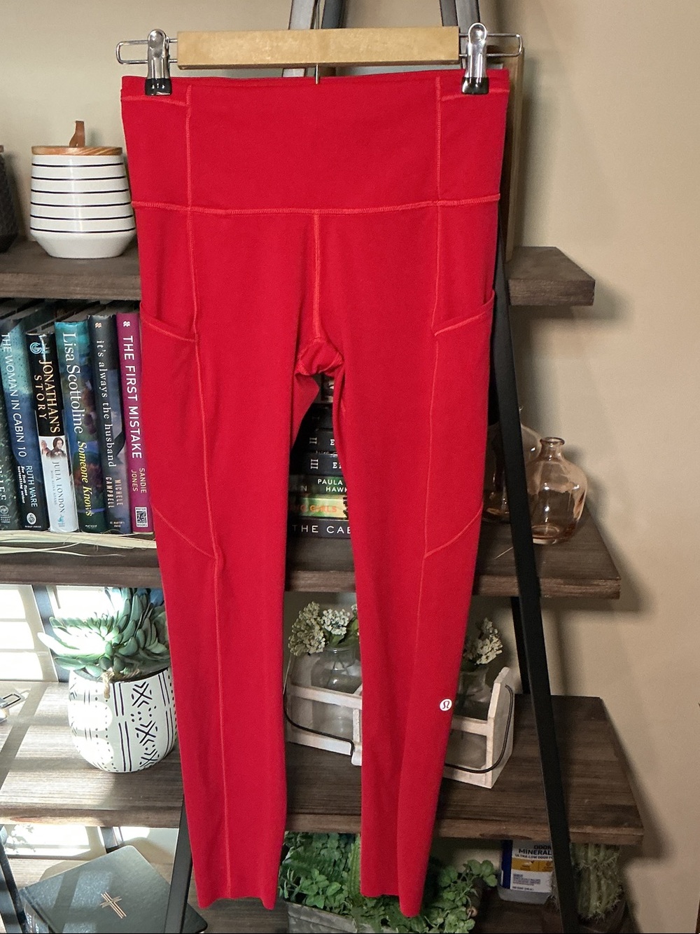 Lululemon Fast & Free 7/8 Tight Size 8 Red